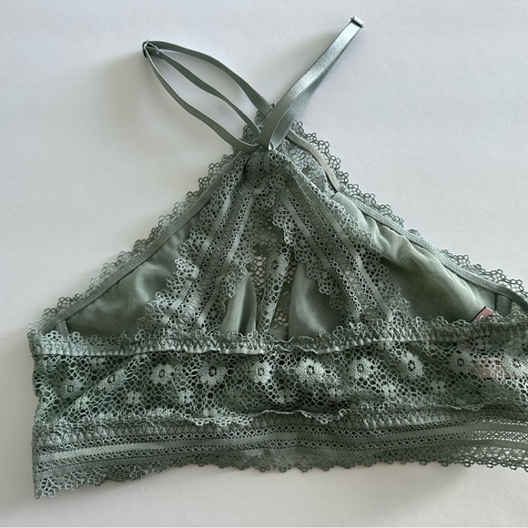 Victoria’s secret Bralette, under wire bralette, adjustable straps, size M - Picture 2 of 4